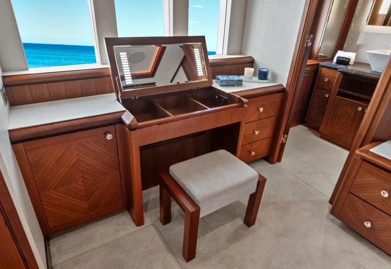 "claire" Yacht Photos Pics 