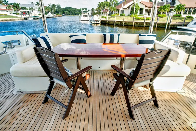 "claire" Yacht Photos Pics 