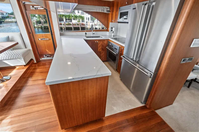 "claire" Yacht Photos Pics 