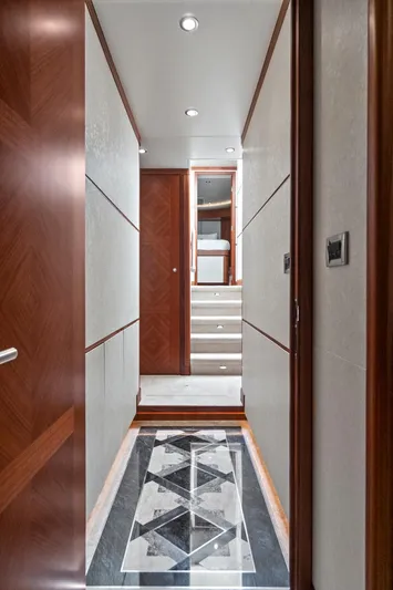 "claire" Yacht Photos Pics 