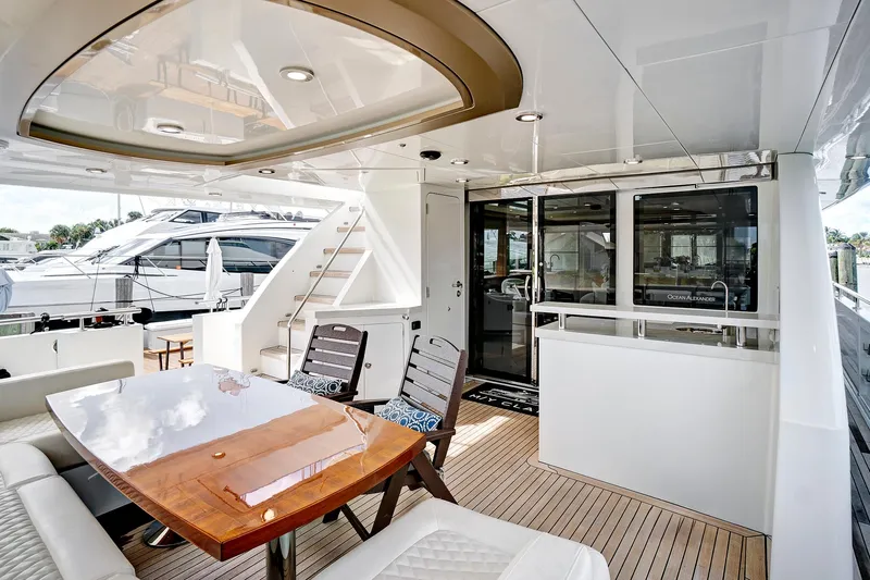 "claire" Yacht Photos Pics 