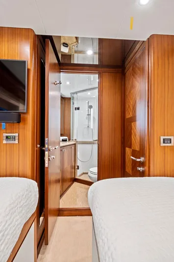 "claire" Yacht Photos Pics 