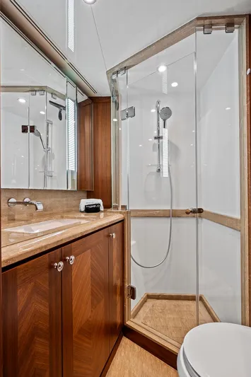 "claire" Yacht Photos Pics 