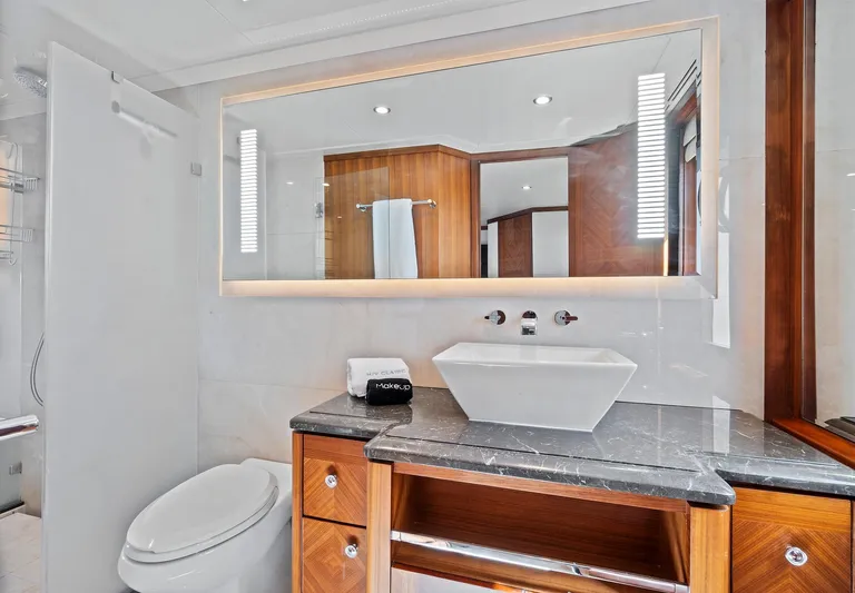 "claire" Yacht Photos Pics 