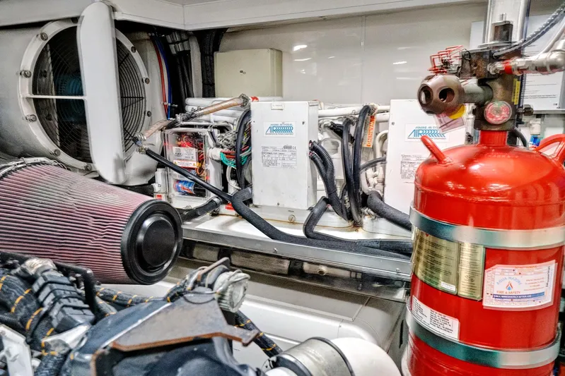 "claire" Yacht Photos Pics 