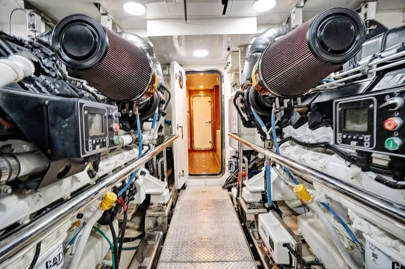 "claire" Yacht Photos Pics 