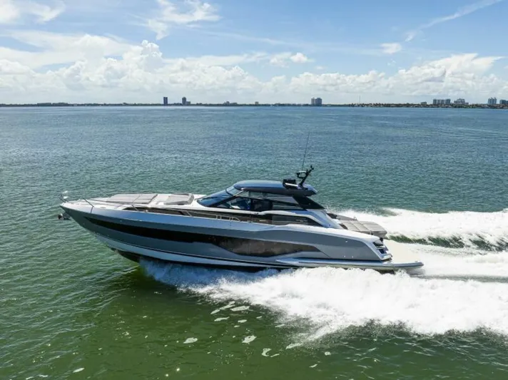  Yacht Photos Pics 2024 Sunseeker Superhawk 55 - Image 3