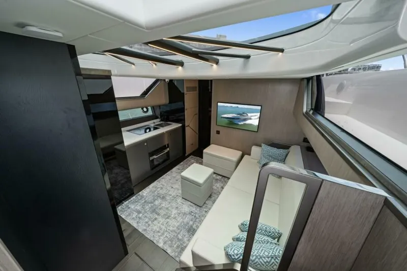  Yacht Photos Pics 2024 Sunseeker Superhawk 55 - Image 35