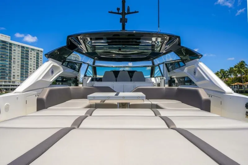  Yacht Photos Pics 2024 Sunseeker Superhawk 55 - Image 20