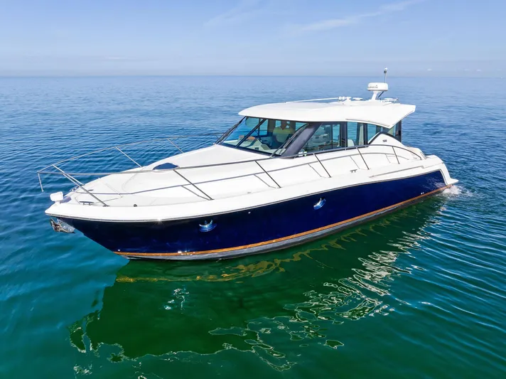 Dun Doc'n Yacht Photos Pics 