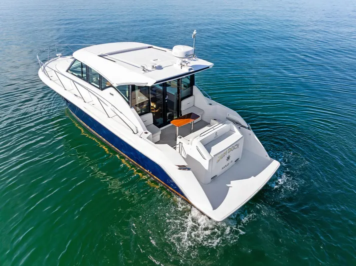 Dun Doc'n Yacht Photos Pics 