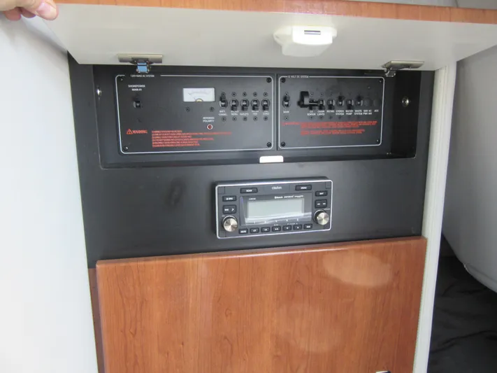  Yacht Photos Pics 2019 Formula 350 CBR