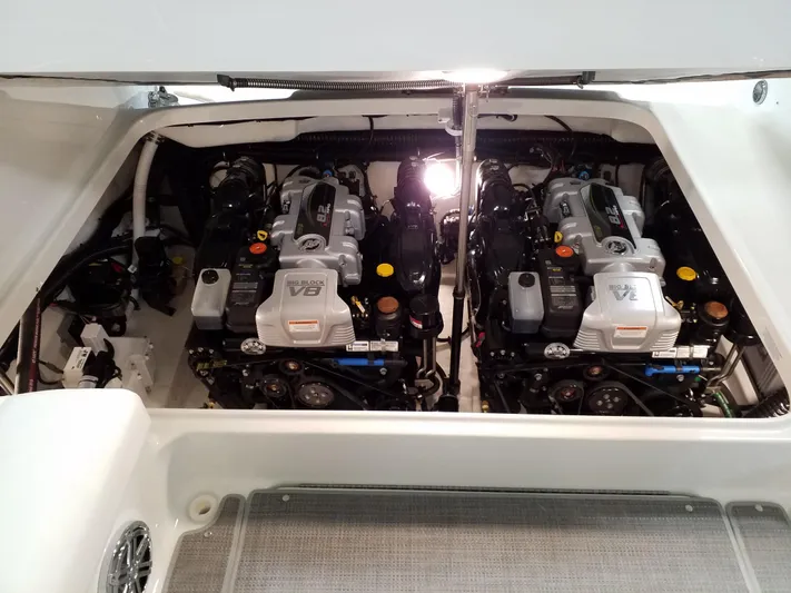  Yacht Photos Pics Stored Indoors, February 2023