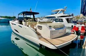 2023 Cayman Yachts 400 WA