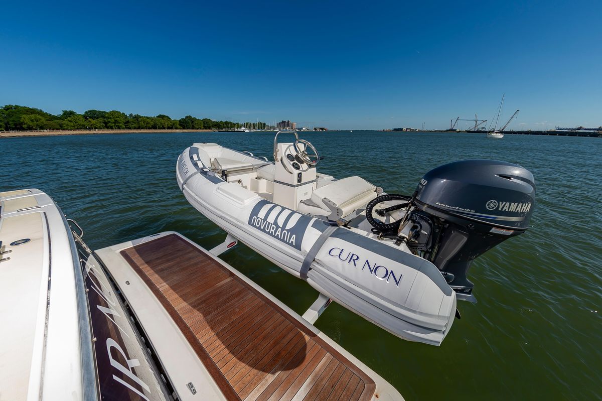 2009 Sabre 52 