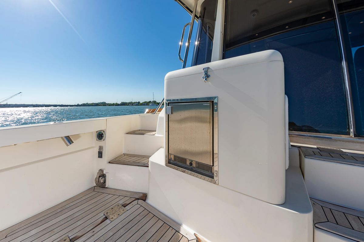 2009 Sabre 52 