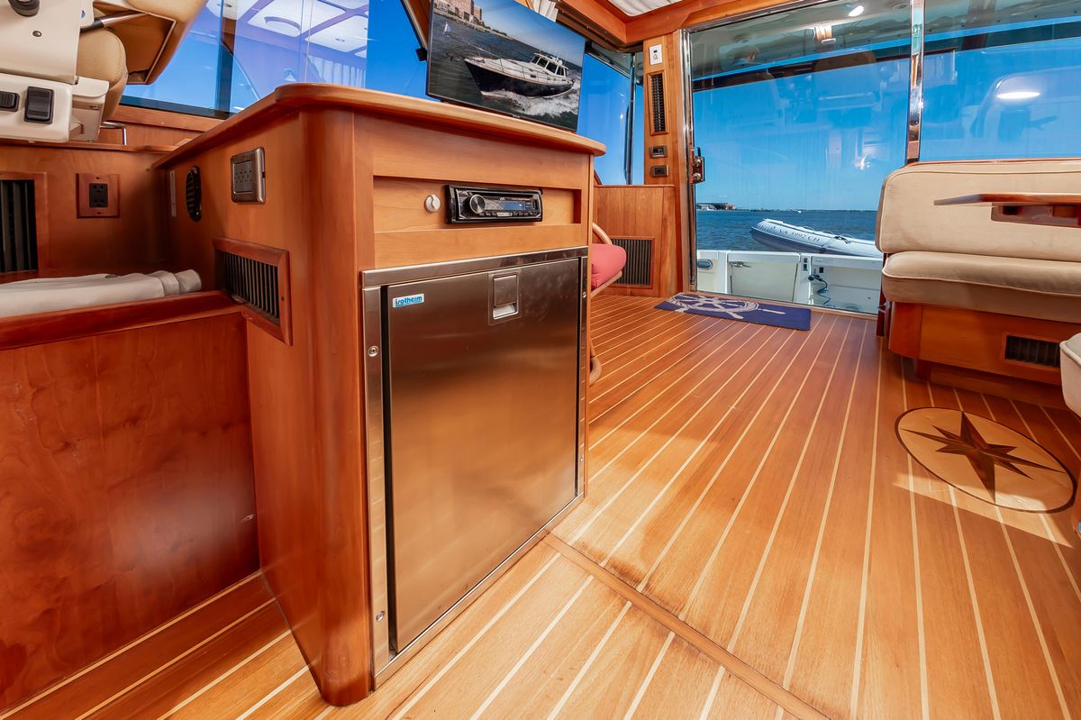 2009 Sabre 52 