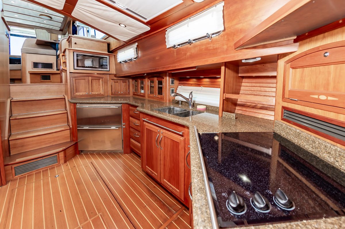 2009 Sabre 52 