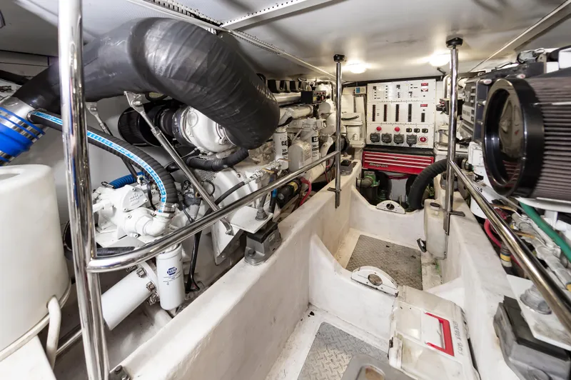 Cur Non Yacht Photos Pics 