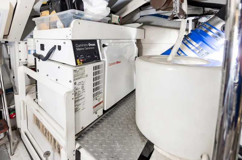 Cur Non Yacht Photos Pics 