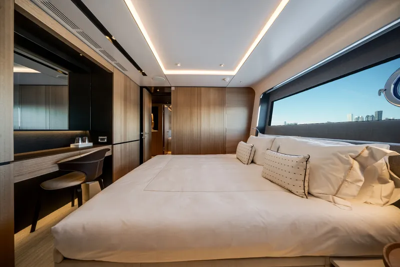 Yacht Photos Pics Luxurious bedroom on Ocean Alexander 35P yacht, model year 2026.