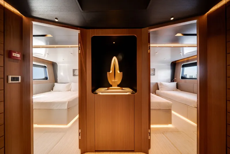  Yacht Photos Pics Luxurious interior of Ocean Alexander 35P yacht, year 2026.