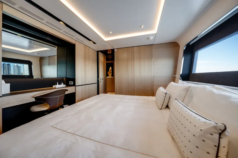  Yacht Photos Pics Luxurious bedroom on Ocean Alexander 35P yacht, model year 2026.