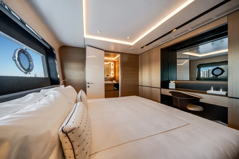  Yacht Photos Pics Luxurious bedroom on Ocean Alexander 35P yacht, model year 2026.