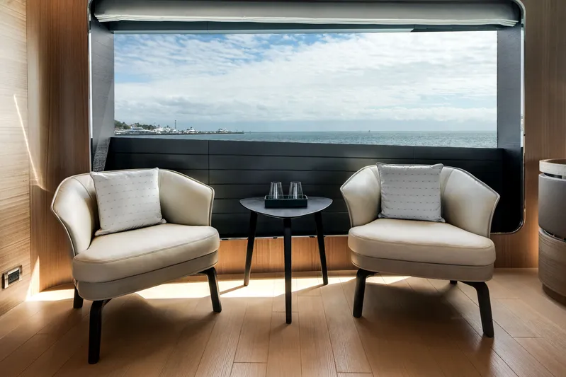  Yacht Photos Pics Luxurious interior of Ocean Alexander 35P yacht, year 2026.