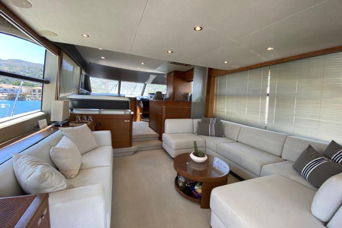 2016 Princess 61 