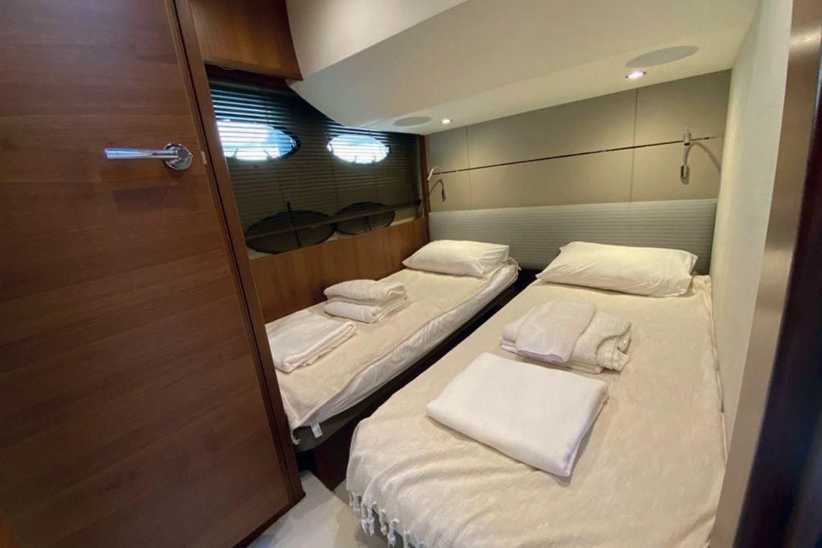 2016 Princess 61 