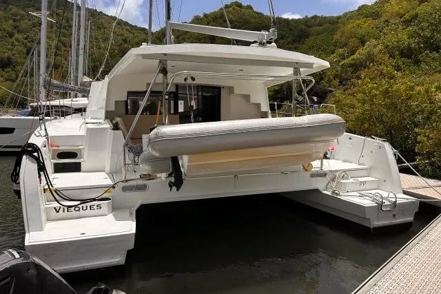 Vieques Yacht Photos Pics Bali 4.5