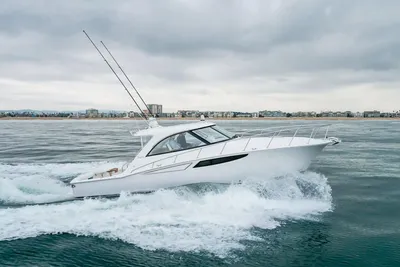 2023 Mag Bay 42 Express