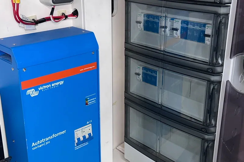 Uni Yacht Photos Pics Electrical system in a 2020 Fjord 44 Open yacht with Victron Energy autotransformer.