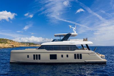 Yacht