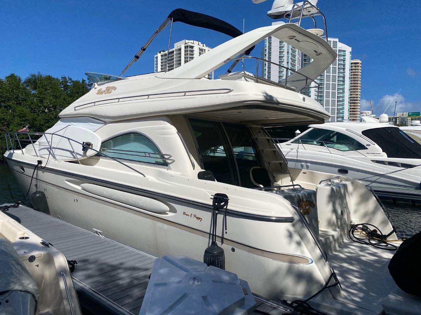 Used 1999 Maxum 4600 SCB - Florida | TopBoats