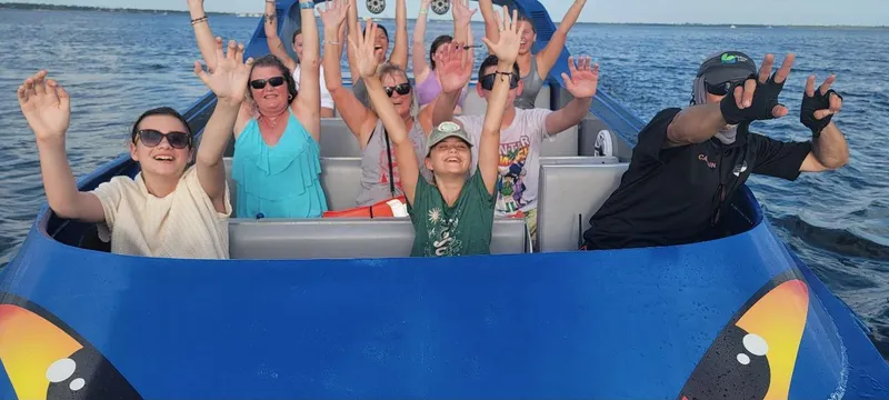 Scream Machine Yacht Photos Pics Group enjoying a ride on a 2016 Smoky Mountain 25 Passenger Jet Boat.