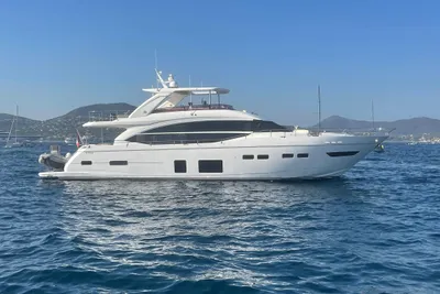 2018 Princess 75