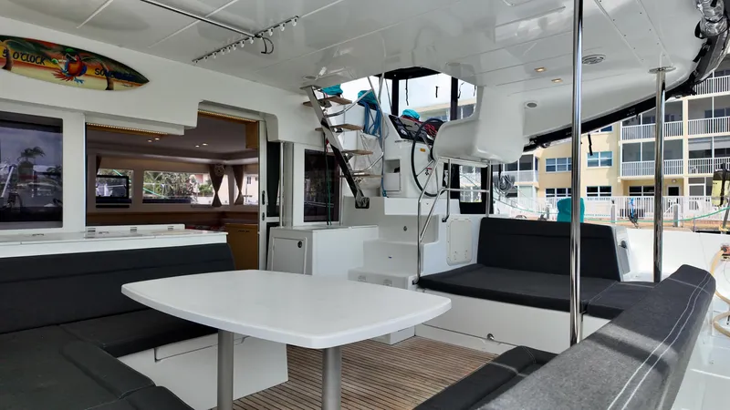 Salty Breeze Yacht Photos Pics 