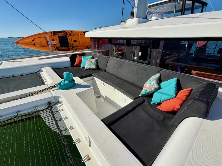 Salty Breeze Yacht Photos Pics 