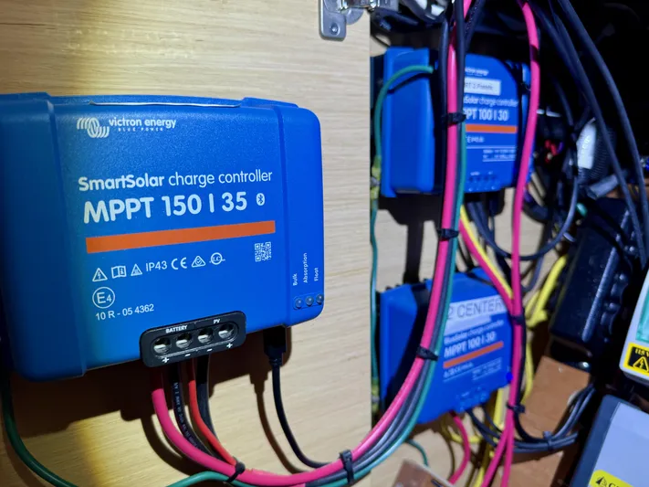 Salty Breeze Yacht Photos Pics 