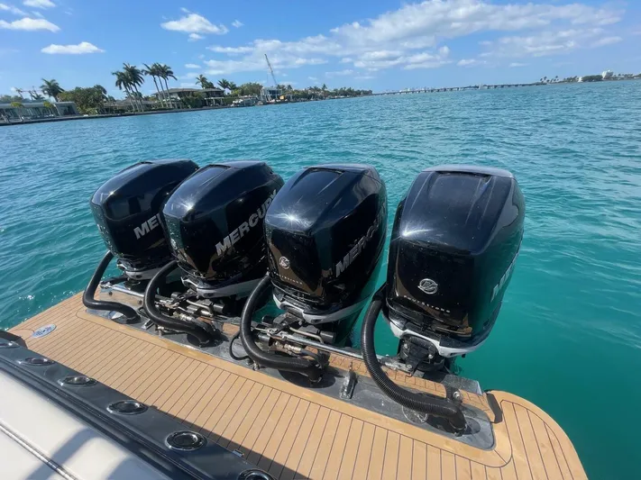 Yeah Buddy! Yacht Photos Pics 