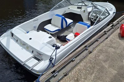 2007 Bayliner 175