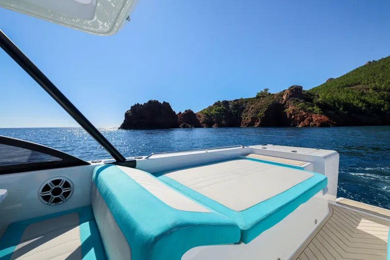  Yacht Photos Pics Luxury Canados Heritage 36 yacht with scenic ocean and rocky island view, 2025 model.