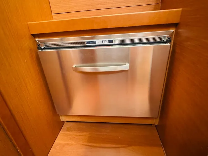 Flight Risk Yacht Photos Pics Stainless steel drawer in 2020 Beneteau Oceanis 51.1 yacht interior.