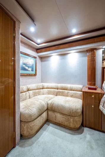 Reel Estate Yacht Photos Pics Viking 74 Convertible Reel Estate - Master Stateroom, Seating