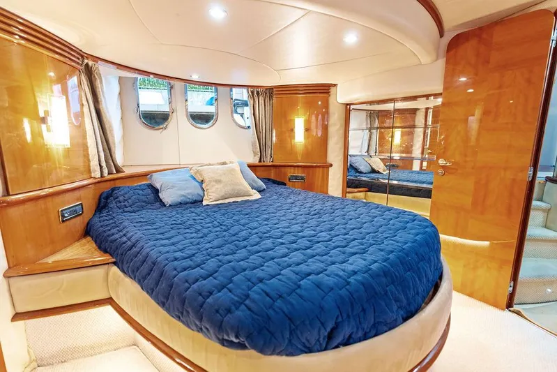 Jb Yacht Photos Pics 