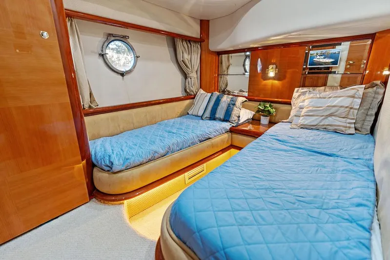 Jb Yacht Photos Pics 