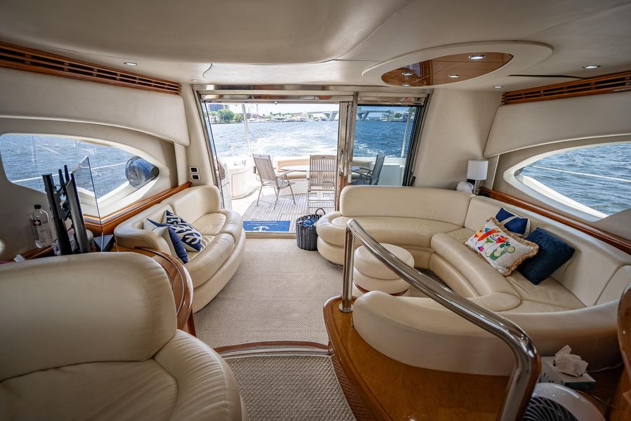 2007 Azimut 680E