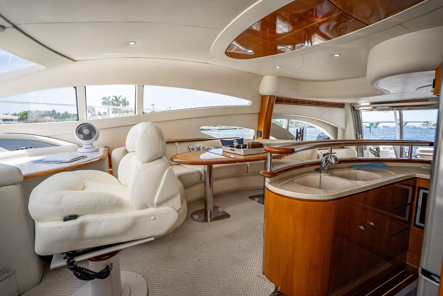 2007 Azimut 680E